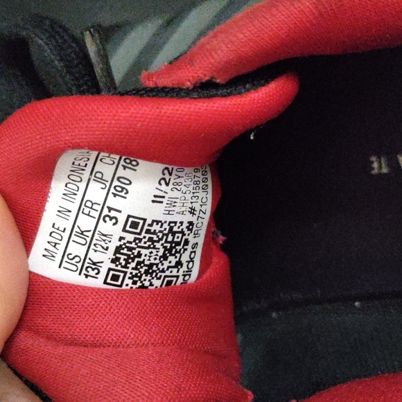 Kids Adidas running shoes with cloudfoam - Picture 4 of 7